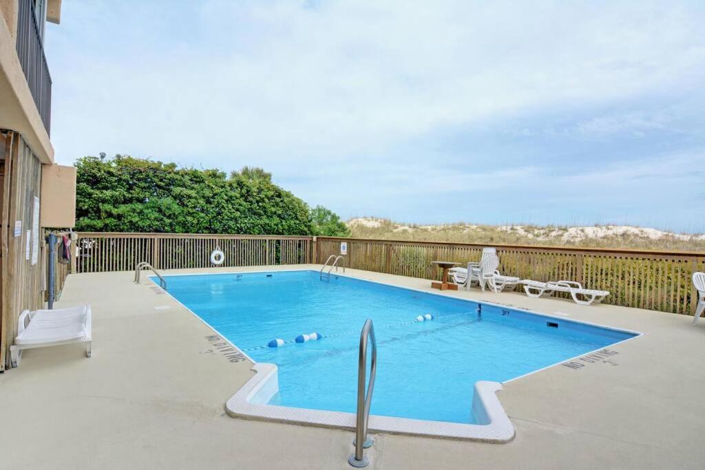 Beachfront-Boardwalk-Elevator-Pool-Free Parking For 2 Cars! Villa Carolina Beach Exterior photo